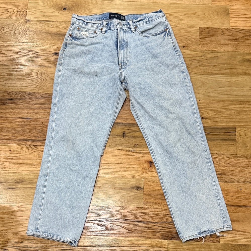 A&F Light Blue 90s Jean 32x30